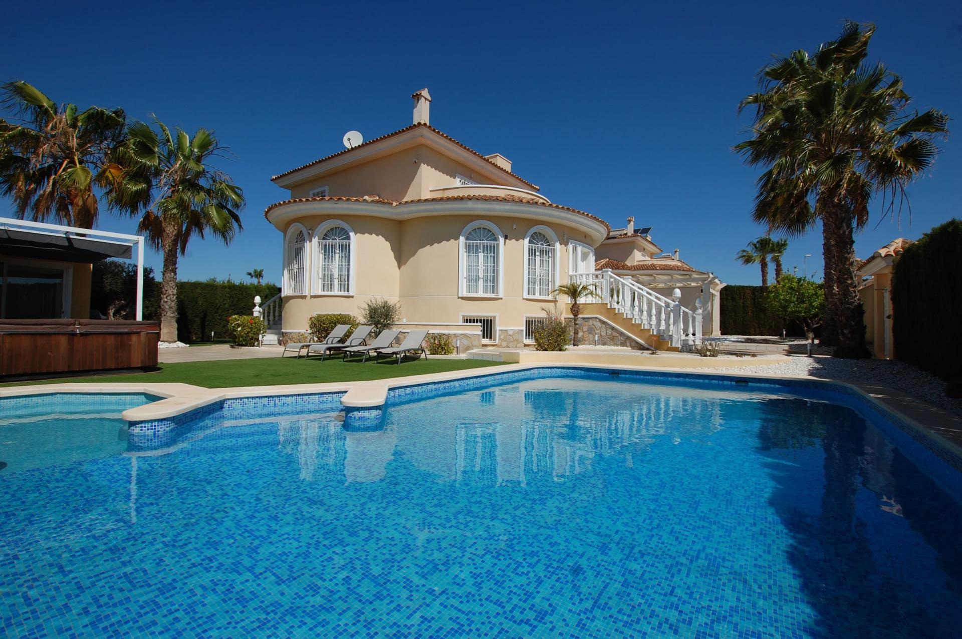 Detached Villa in Ciudad Quesada Resale Costa Blanca South