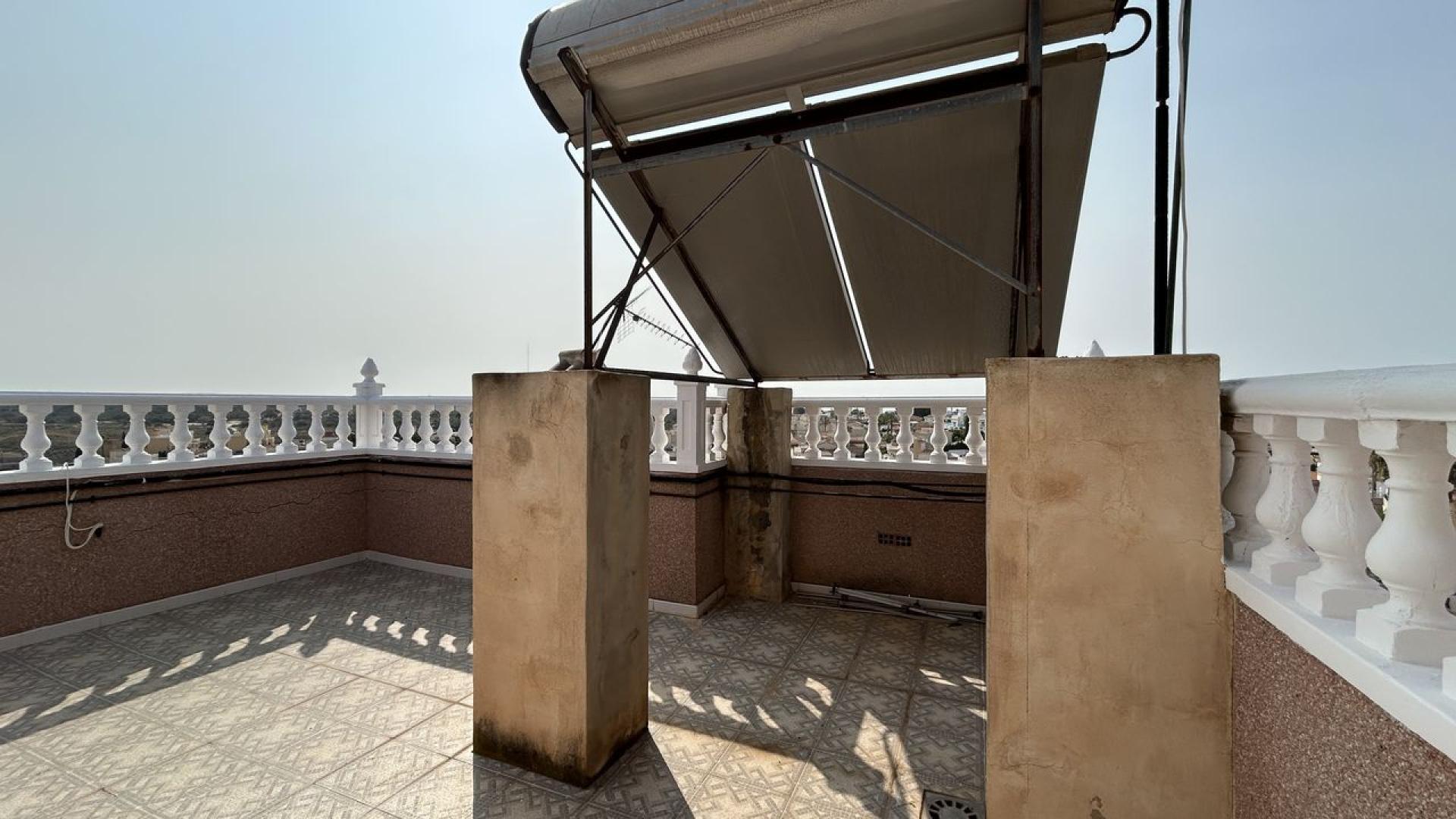 Ciudad Quesada, 328m2 villa med 5 sovrum och 1500m2 tomt