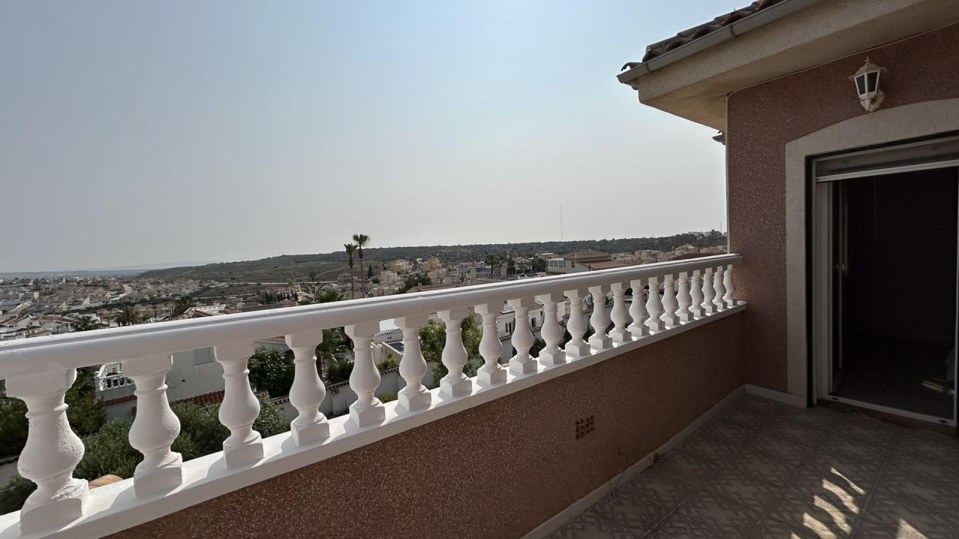 Ciudad Quesada, 328m2 villa med 5 sovrum och 1500m2 tomt