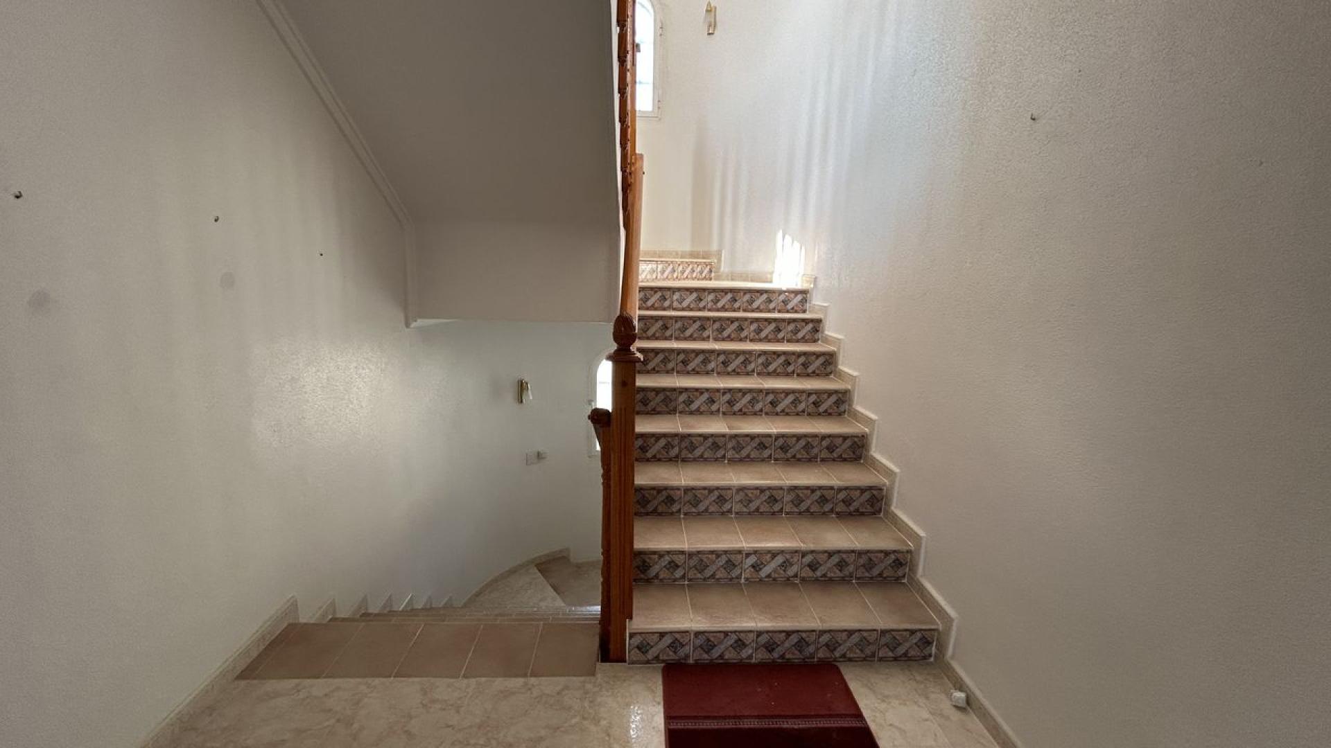 Ciudad Quesada, 328m2 villa med 5 sovrum och 1500m2 tomt