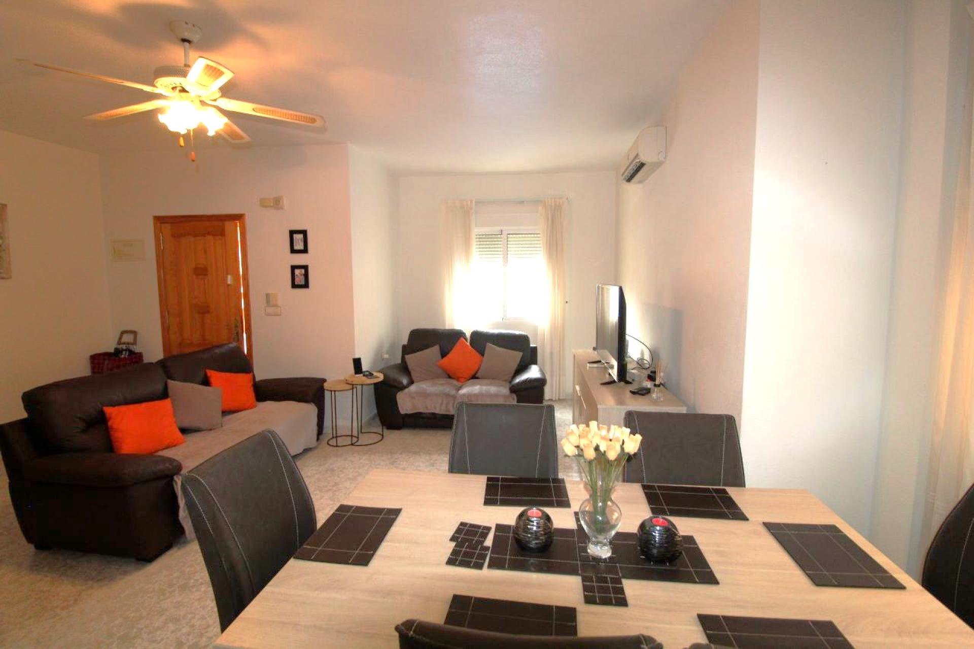 Orihuela Costa, Playa Flamenca, Radhus med 3 sovrum och 2 badrum