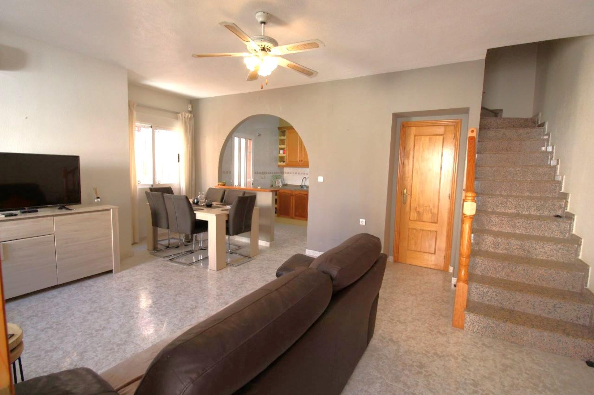 Orihuela Costa, Playa Flamenca, Radhus med 3 sovrum och 2 badrum