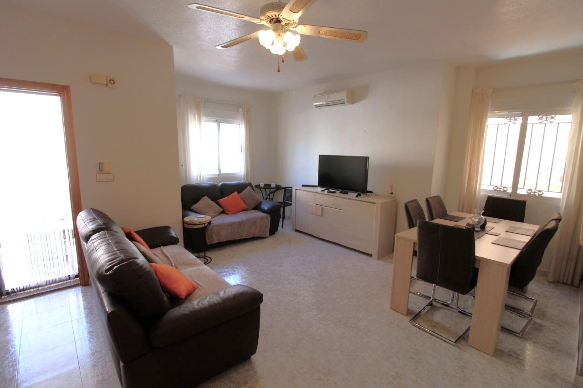 Orihuela Costa, Playa Flamenca, Radhus med 3 sovrum och 2 badrum