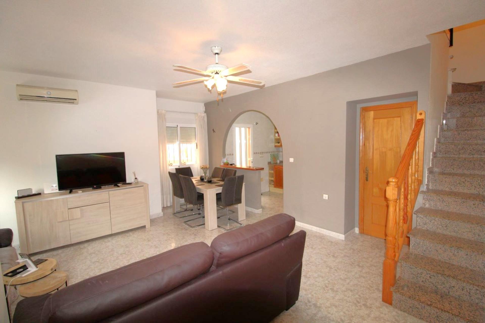 Orihuela Costa, Playa Flamenca, Radhus med 3 sovrum och 2 badrum