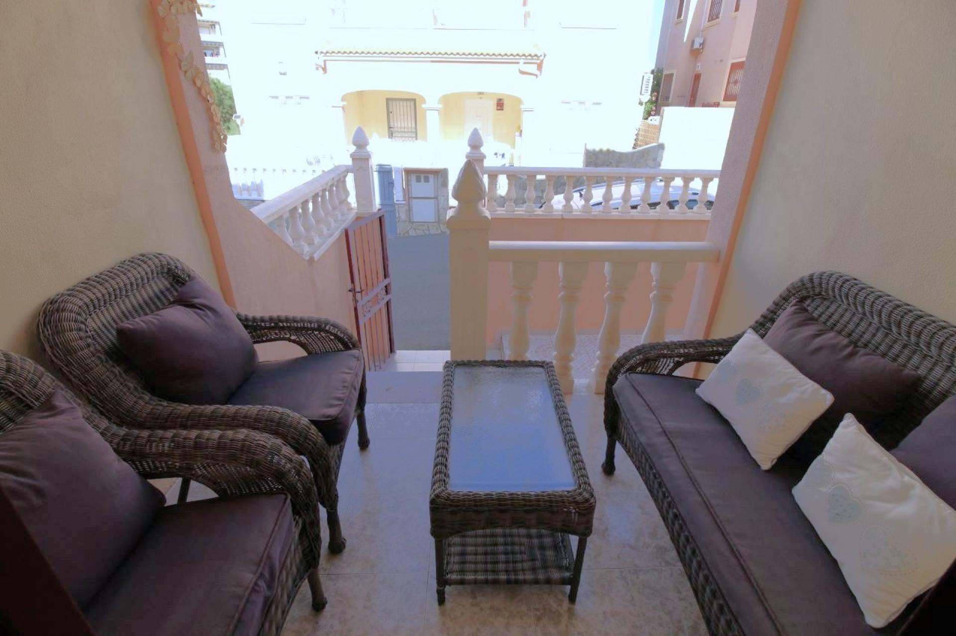 Orihuela Costa, Playa Flamenca, Radhus med 3 sovrum och 2 badrum