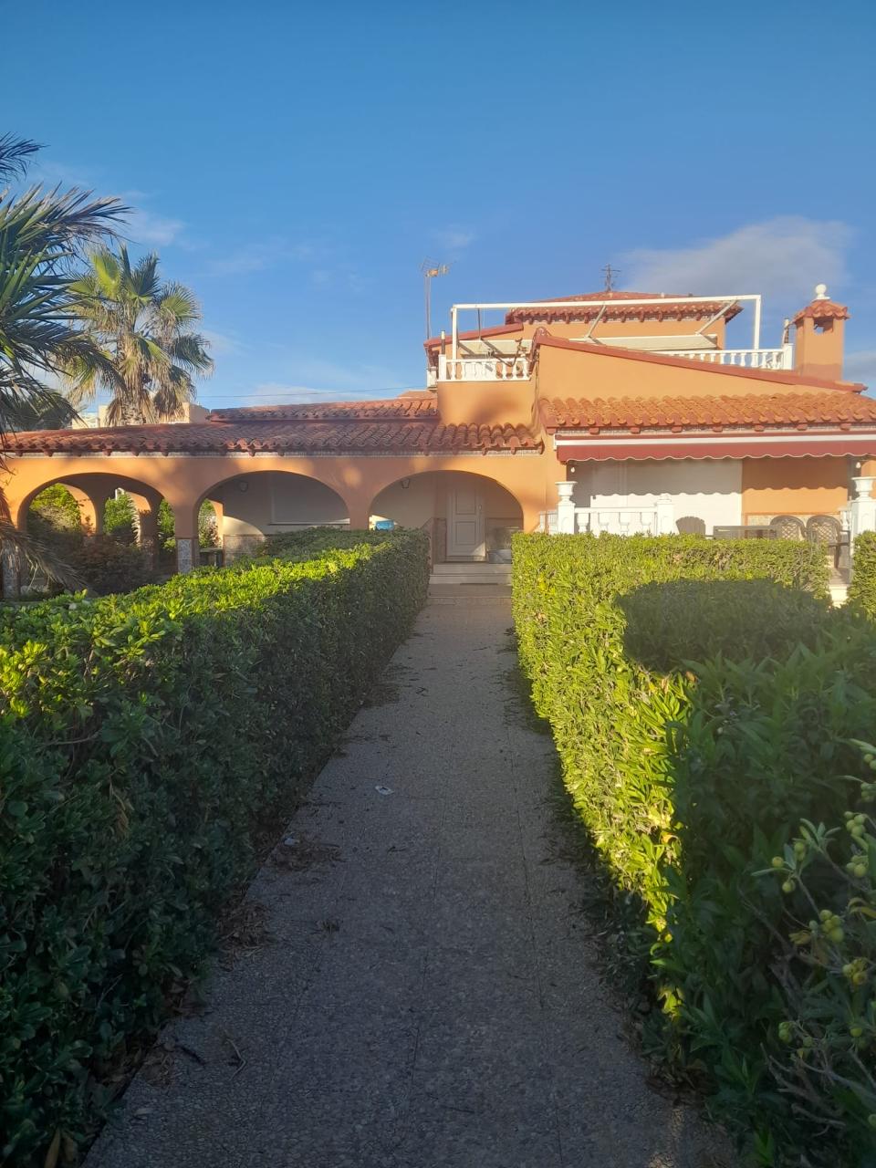 Torrevieja, Rocio Del Mar, Strandvilla mit 1200 m² Grundstück