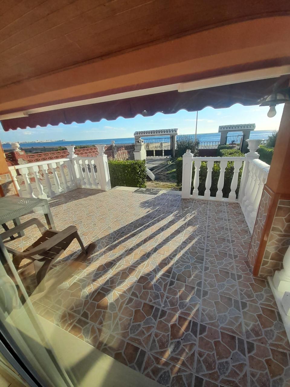 Torrevieja, Rocio Del Mar, Strandvilla mit 1200 m² Grundstück
