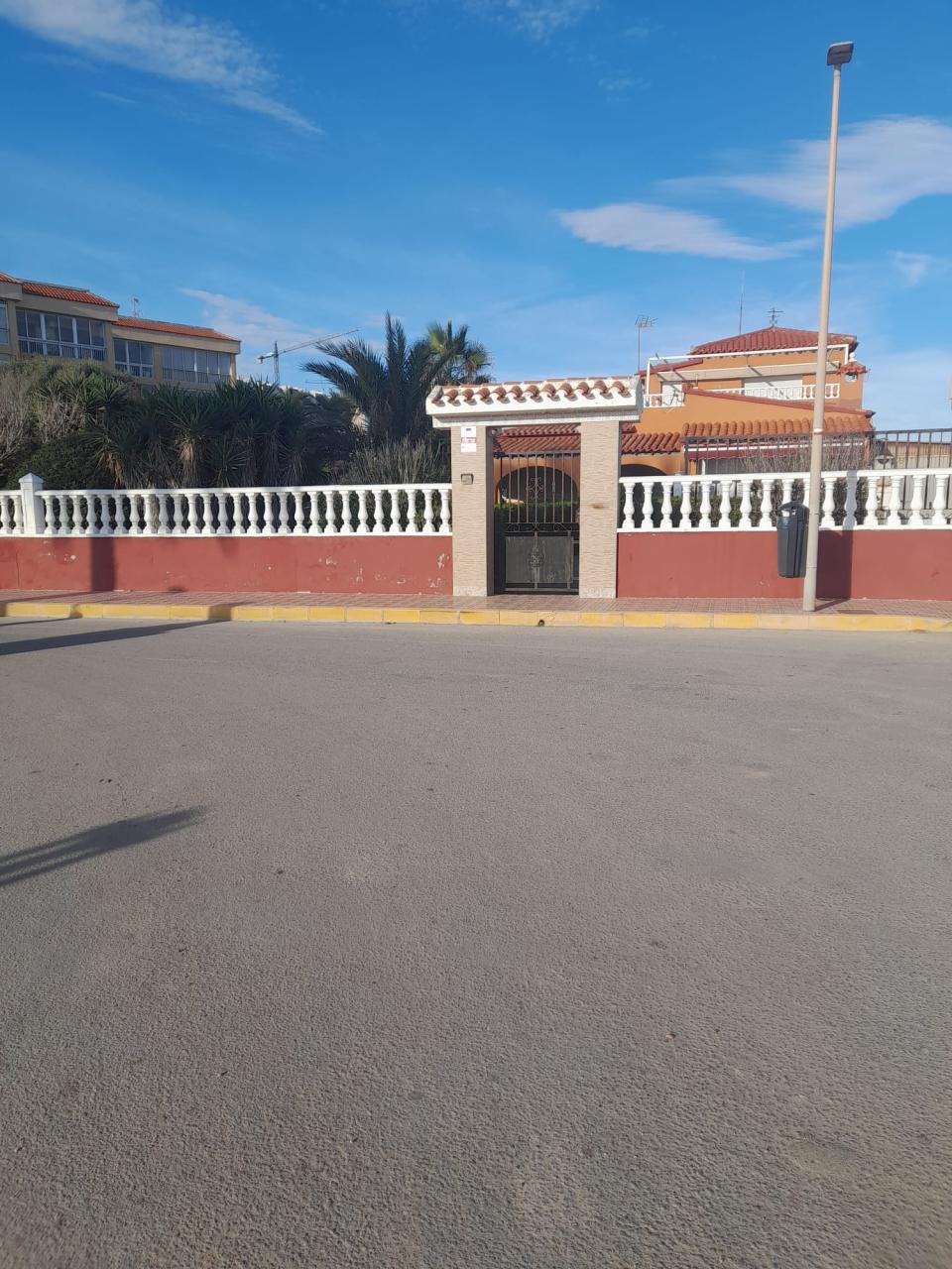 Torrevieja, Rocio Del Mar, Strandvilla mit 1200 m² Grundstück