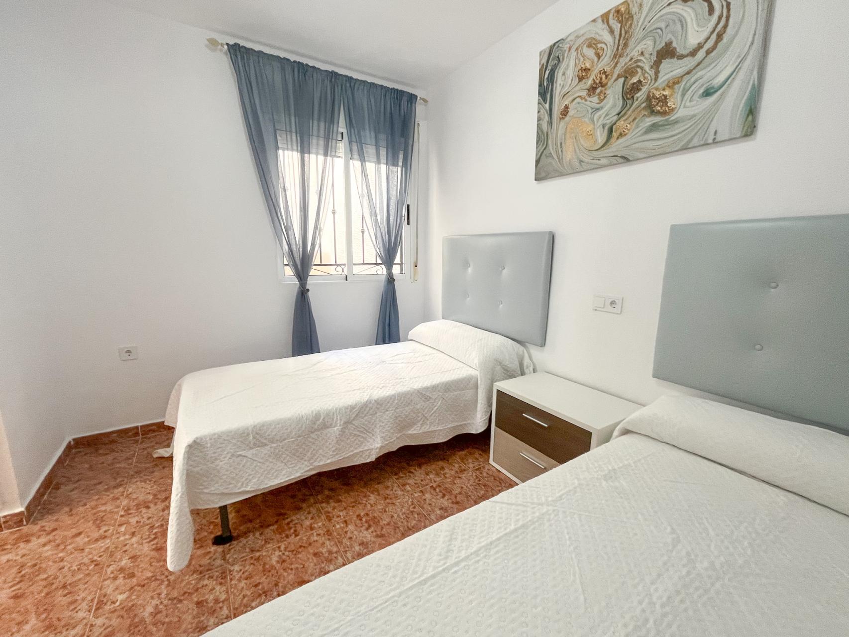 Entre Naranjos, Bungalow planta baja con piscina comunitaria