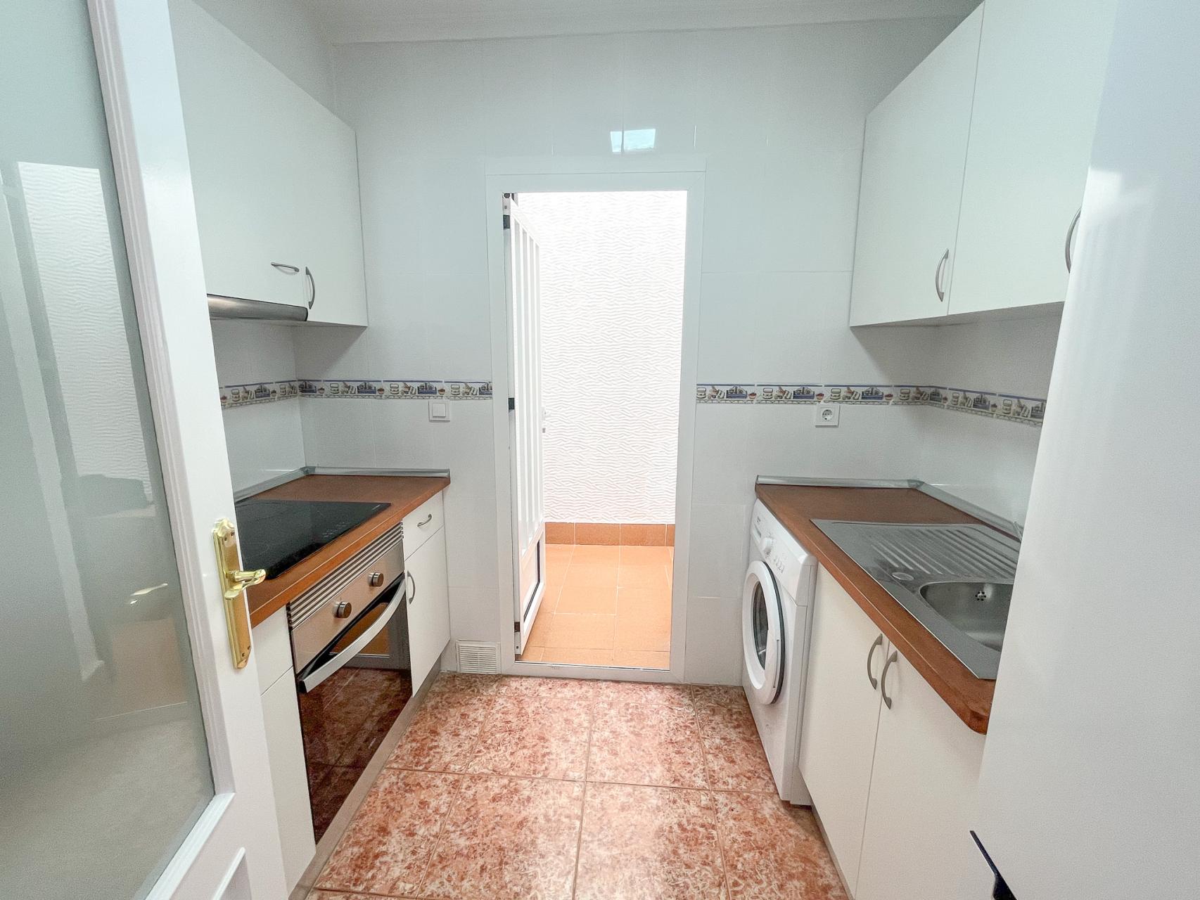 Entre Naranjos, Bungalow planta baja con piscina comunitaria