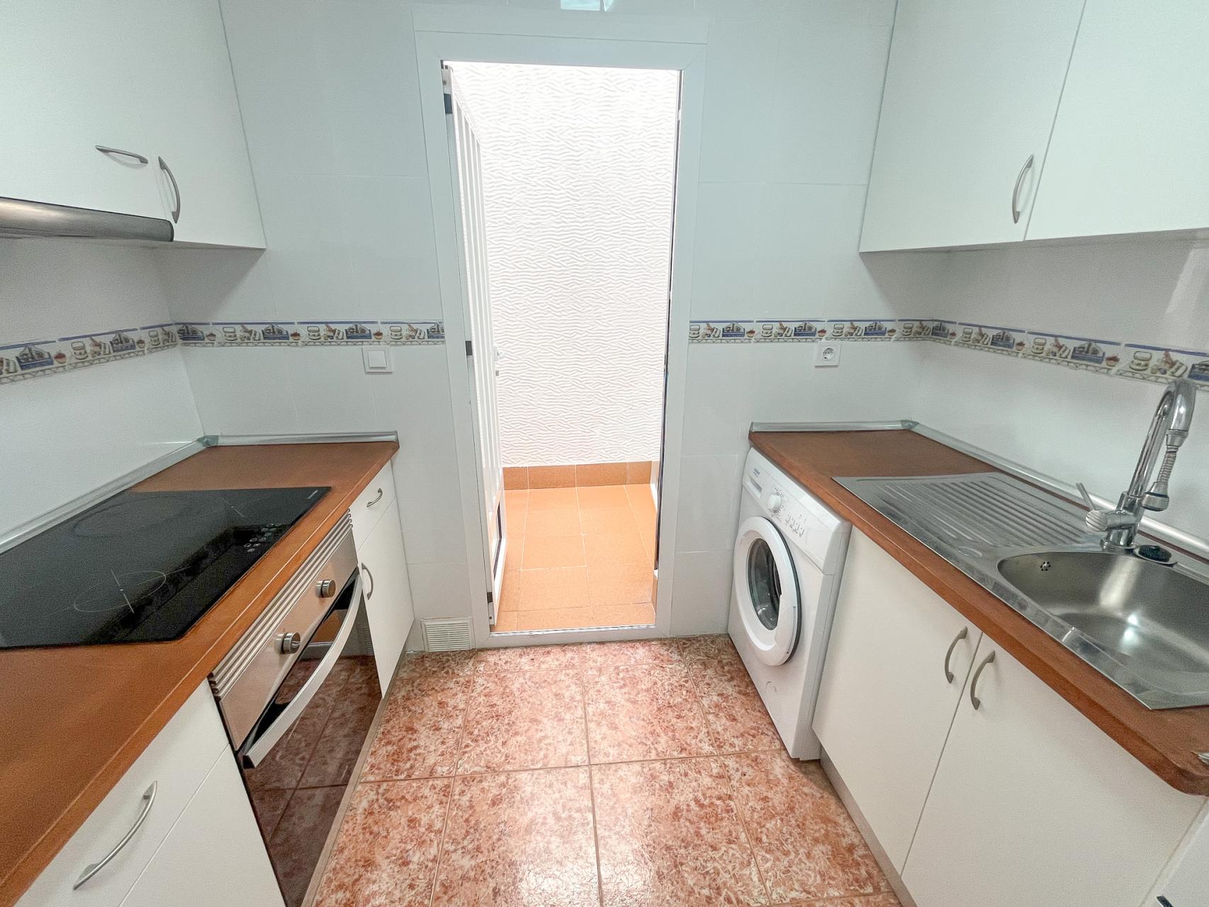 Entre Naranjos, Bungalow planta baja con piscina comunitaria