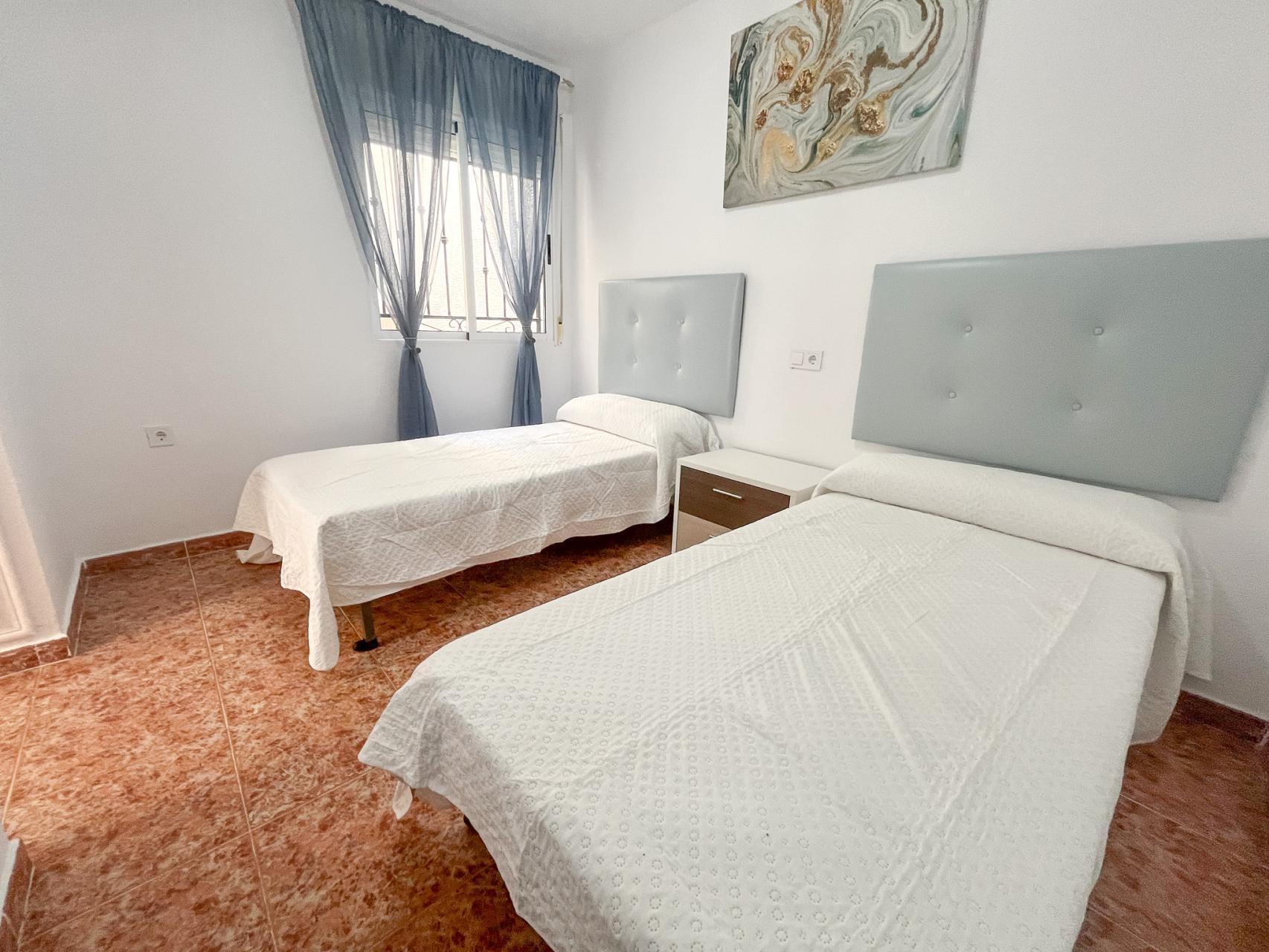 Entre Naranjos, Bungalow planta baja con piscina comunitaria