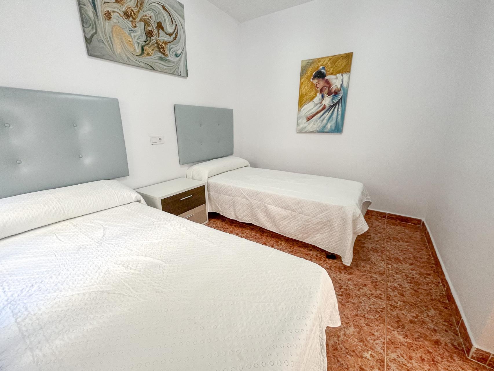 Entre Naranjos, Bungalow planta baja con piscina comunitaria