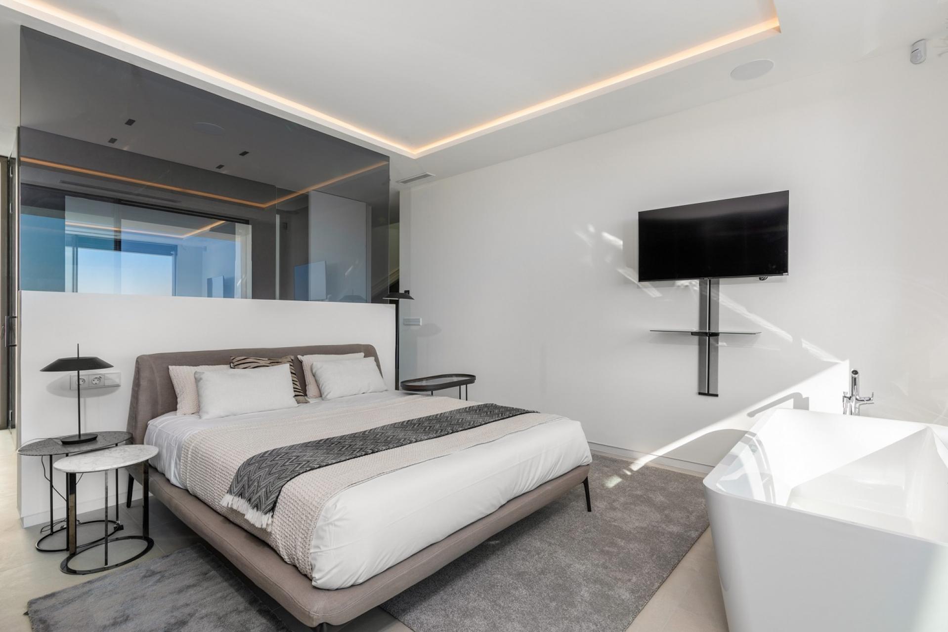 Finestrat, Neu gebaute Luxusvilla mit Meerblick