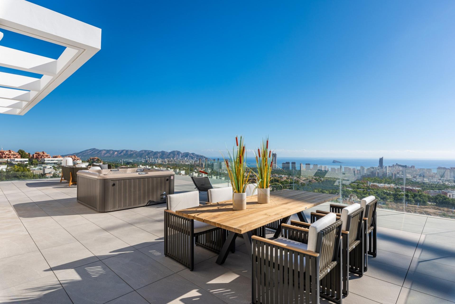 Finestrat, Neu gebaute Luxusvilla mit Meerblick