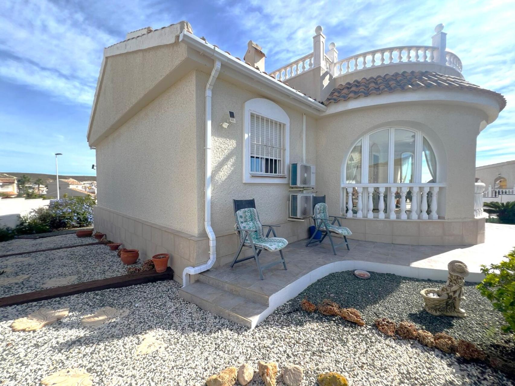 Camposol, Villa Independiente con 3 dormitorios y 3 baños