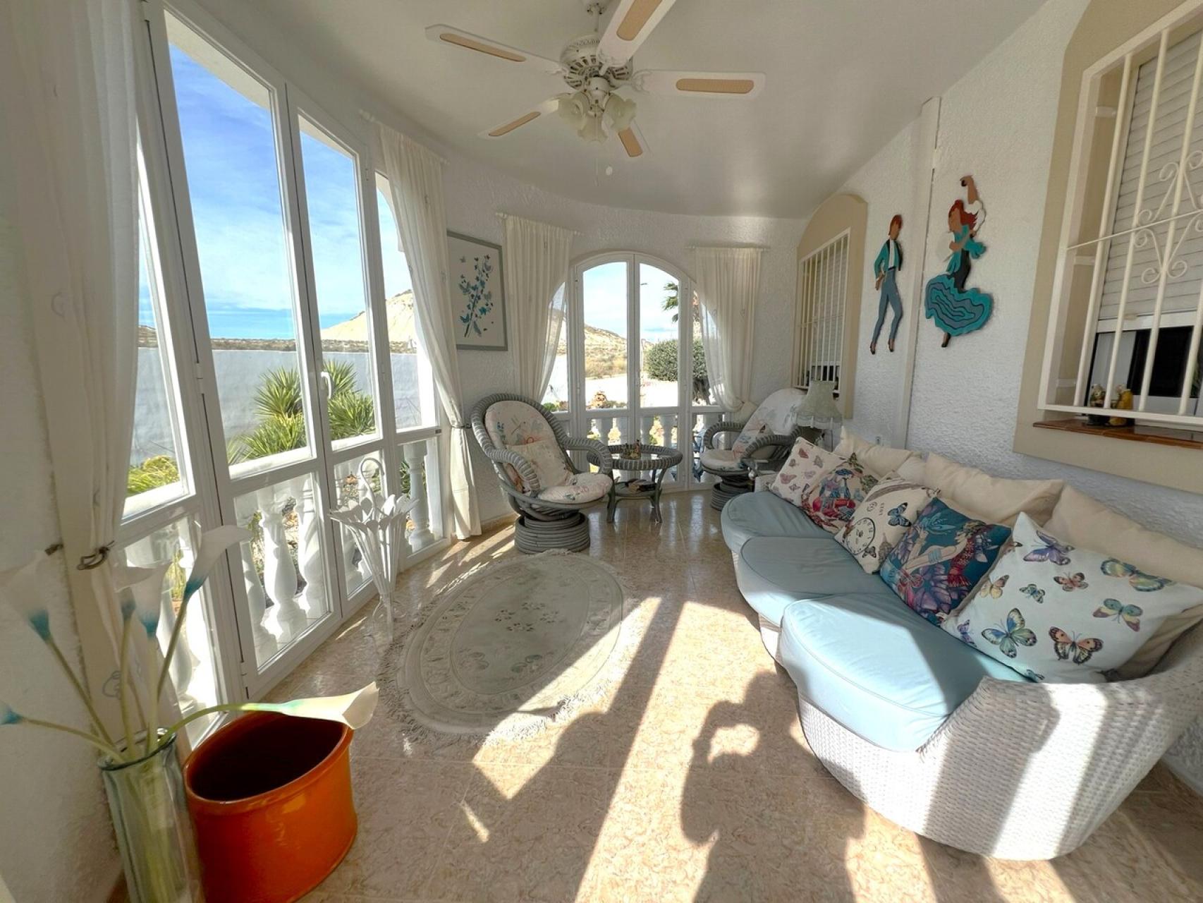 Camposol, Villa Independiente con 3 dormitorios y 3 baños