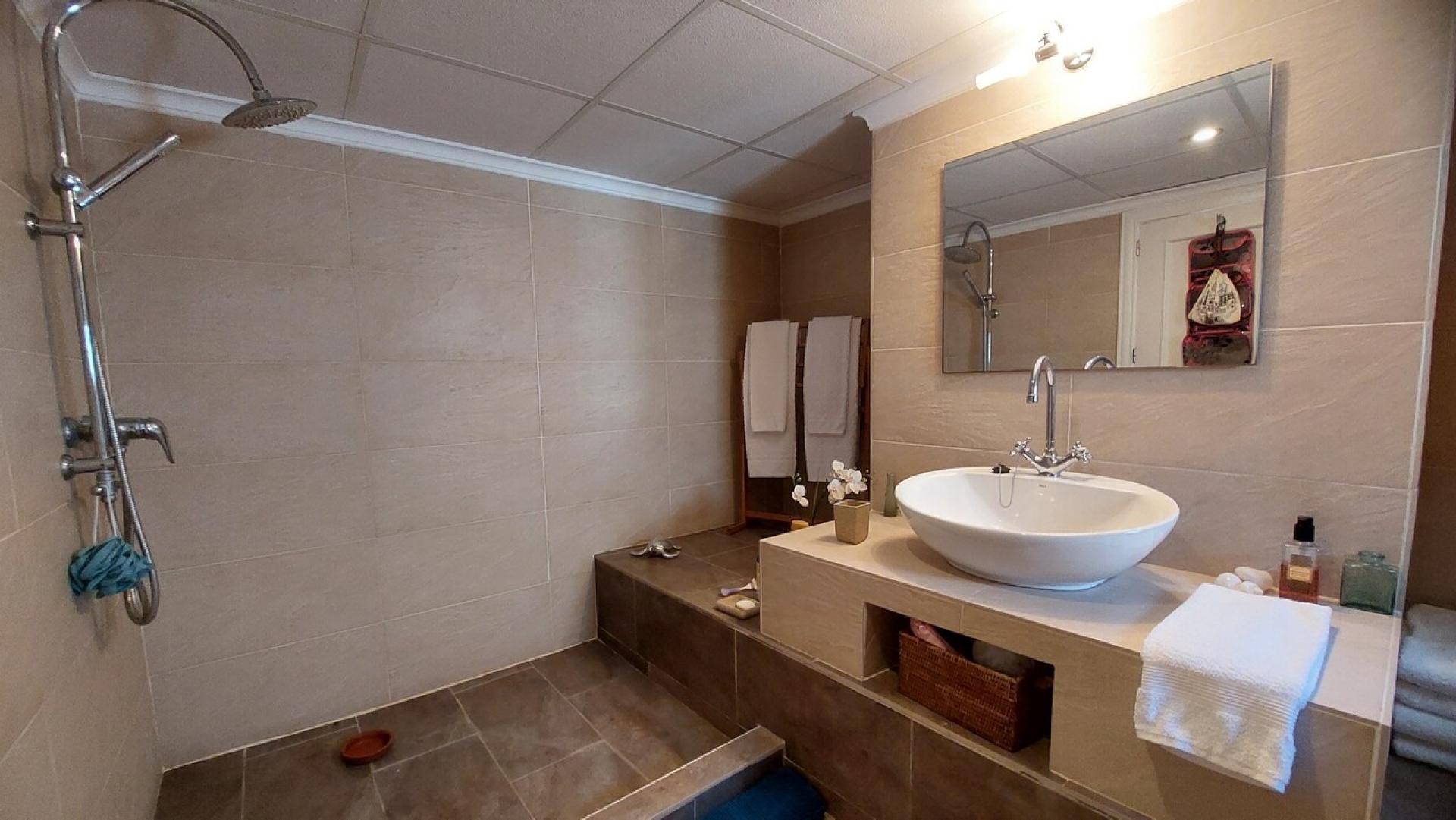 Camposol, Villa Independiente con 3 dormitorios y 2 baños