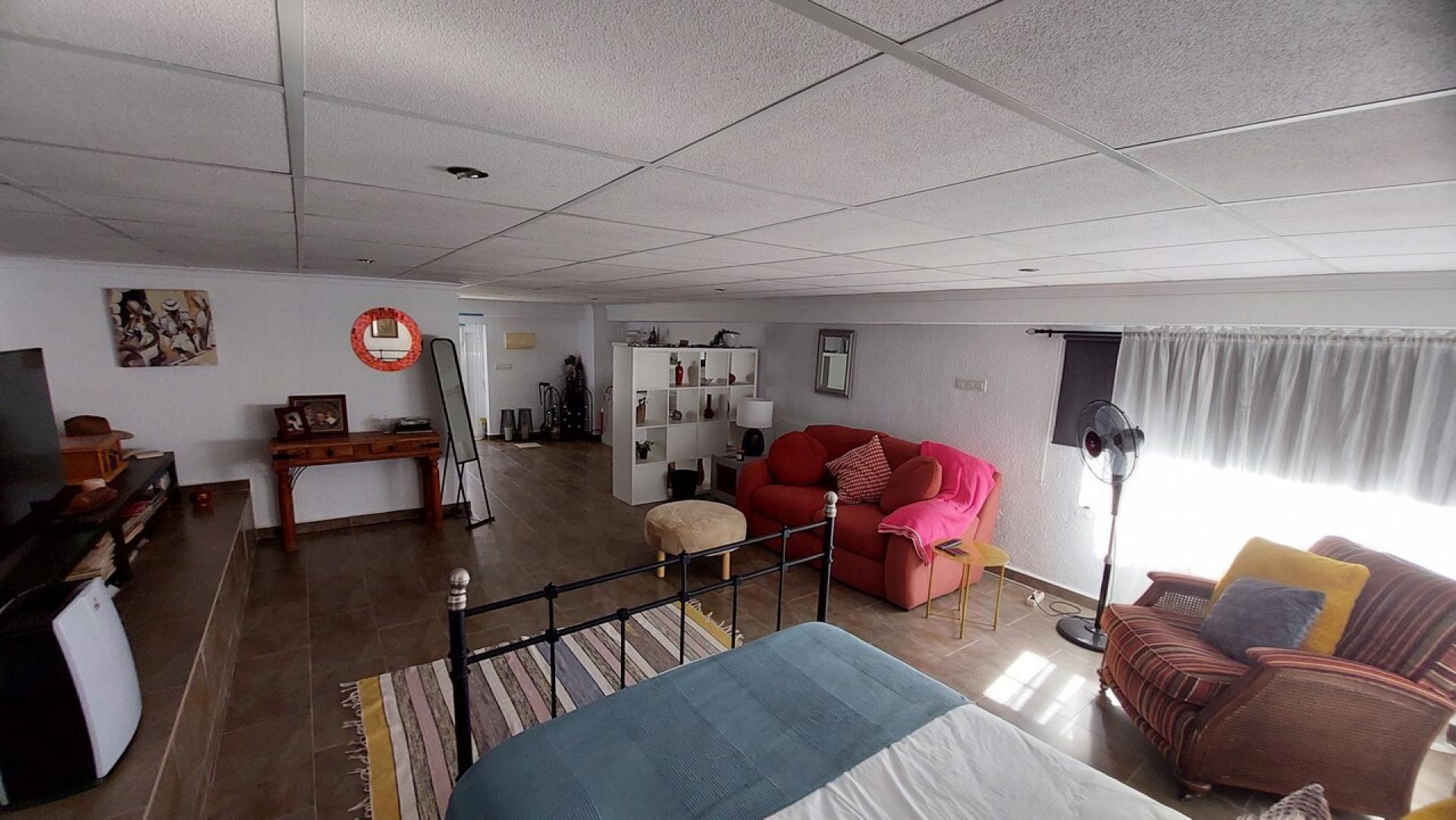 Camposol, Villa Independiente con 3 dormitorios y 2 baños