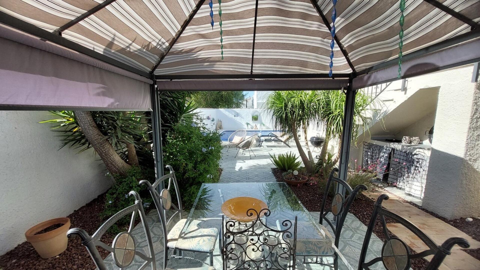 Camposol, Villa Independiente con 3 dormitorios y 2 baños