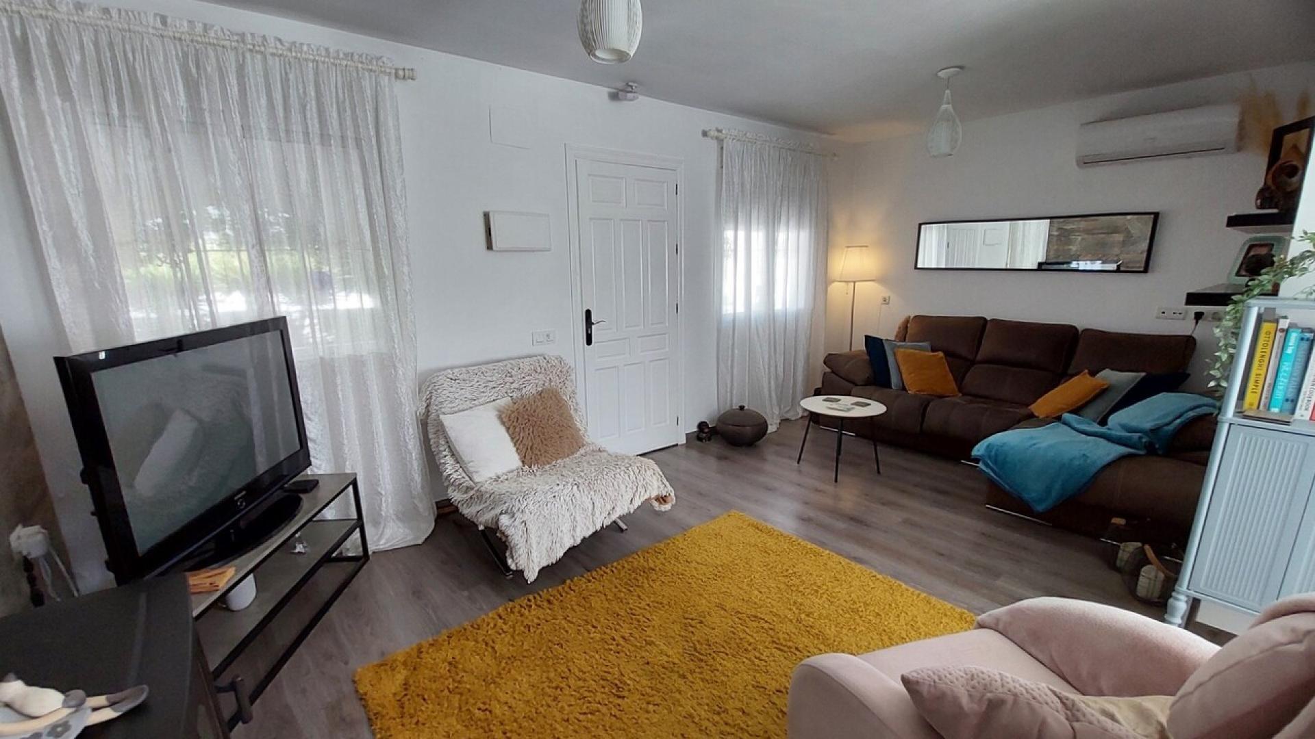 Camposol, Villa Independiente con 3 dormitorios y 2 baños