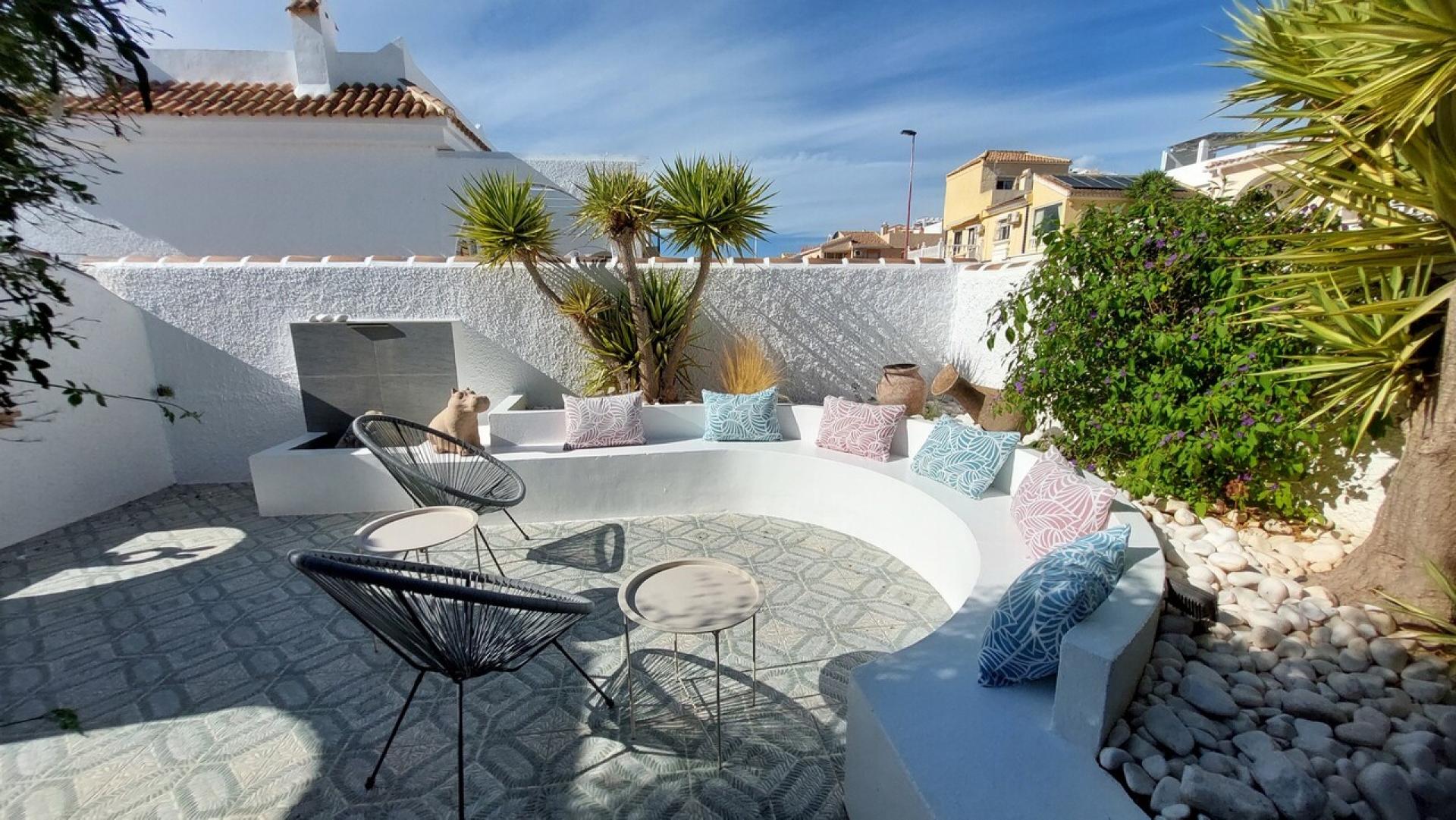 Camposol, Villa Independiente con 3 dormitorios y 2 baños