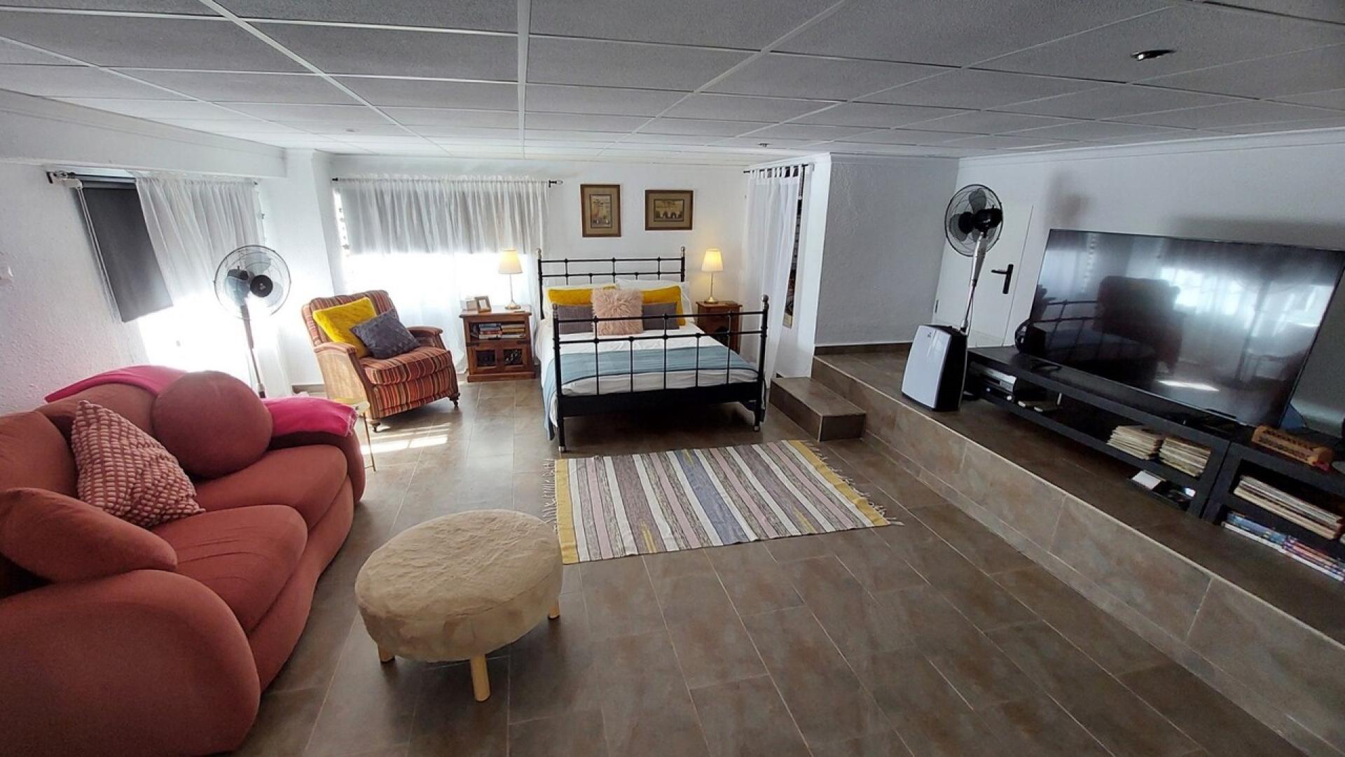 Camposol, Villa Independiente con 3 dormitorios y 2 baños